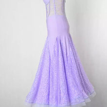 Load image into Gallery viewer, Ruffles and Lace