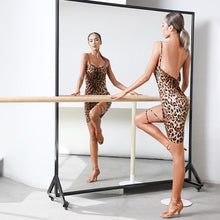 Load image into Gallery viewer, Pretty Little Things